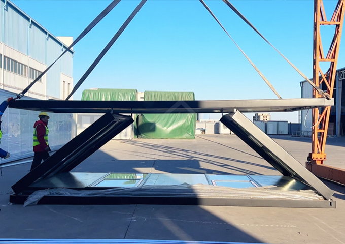 Maßgefertigte, faltbare 20-Fuß-Containerhäuser werden per Seefracht in Ihr Land geliefert (10 Sets/40-Fuß-High-Cube-Container).